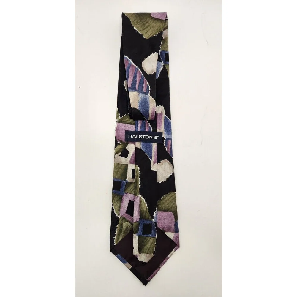 Halston Heritage add touch